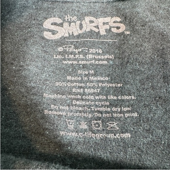 The Smurfs 'I'd Rather Be Chillin' Graphic T-Shirt Size Medium Casual Wear - Picture 5 of 8